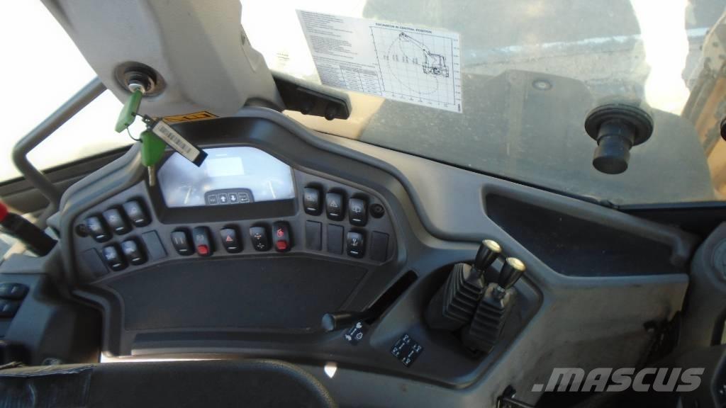 Volvo BL 71 Экскаваторы-погрузчики