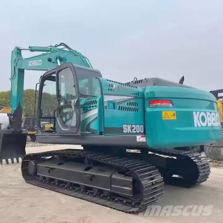 Kobelco SK 200 Гусеничные экскаваторы