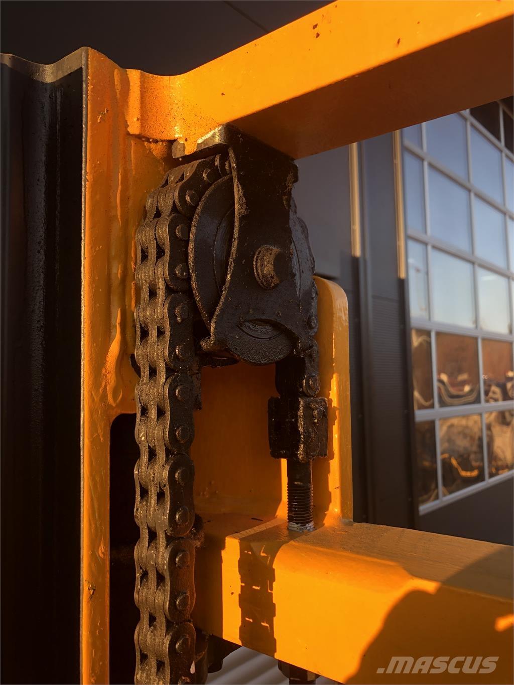 Jungheinrich WP16 Самоходные электроштабелёры