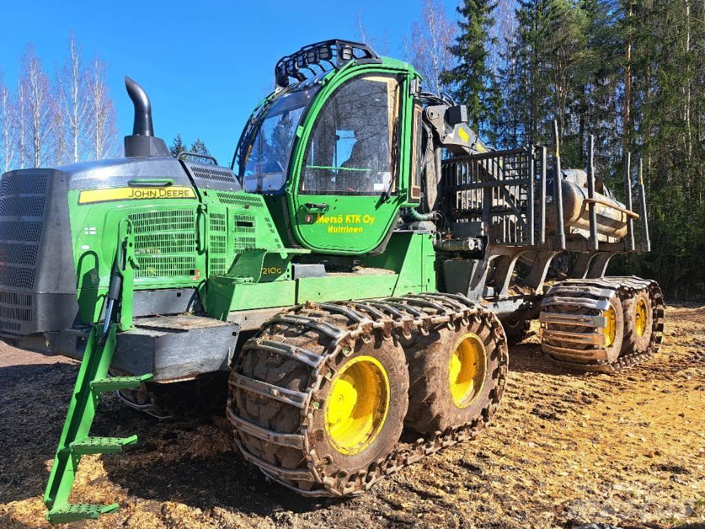 John Deere 1210G Форвардеры