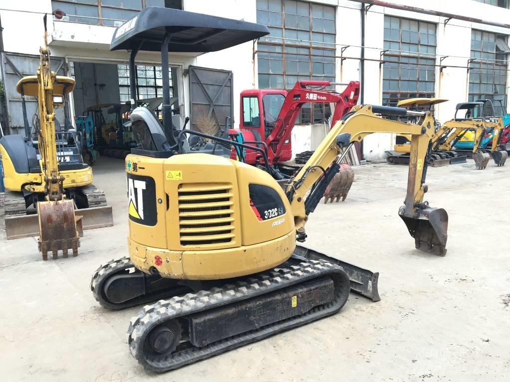 CAT 302C Гусеничные экскаваторы