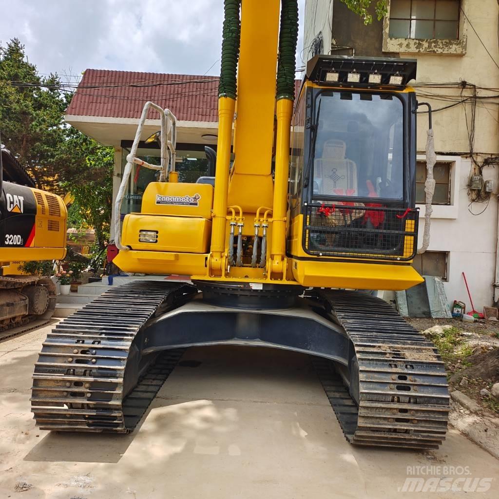 Komatsu PC 200 Гусеничные экскаваторы