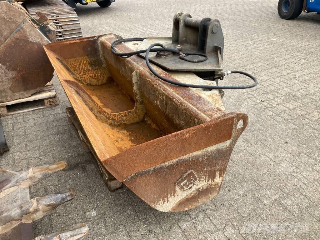 Komatsu PC 130-6K Гусеничные экскаваторы