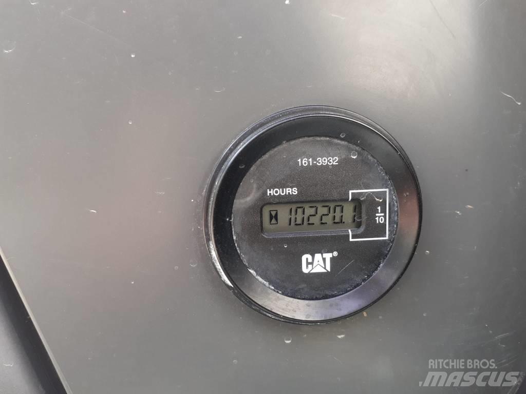 CAT 319 D L Гусеничные экскаваторы