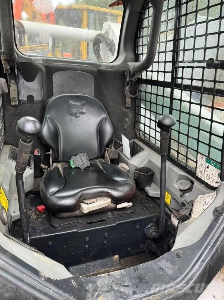 Bobcat T 770 Гусеничные фронтальные погрузчики