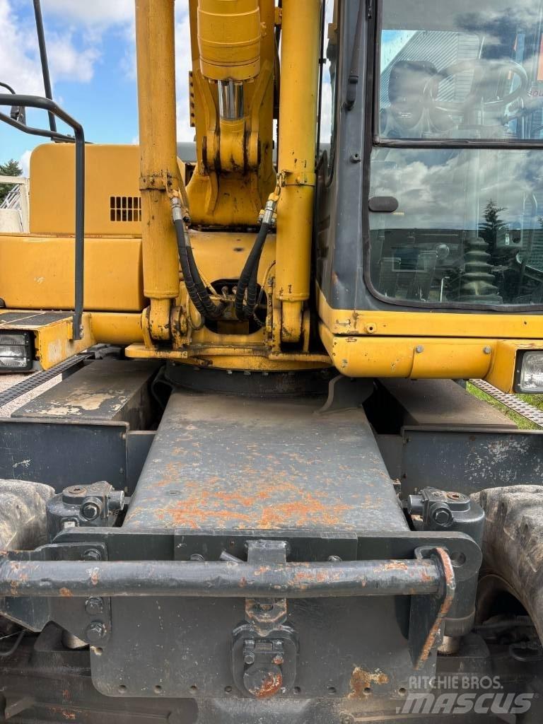 Komatsu PW 170 ES-6K Колёсные экскаваторы