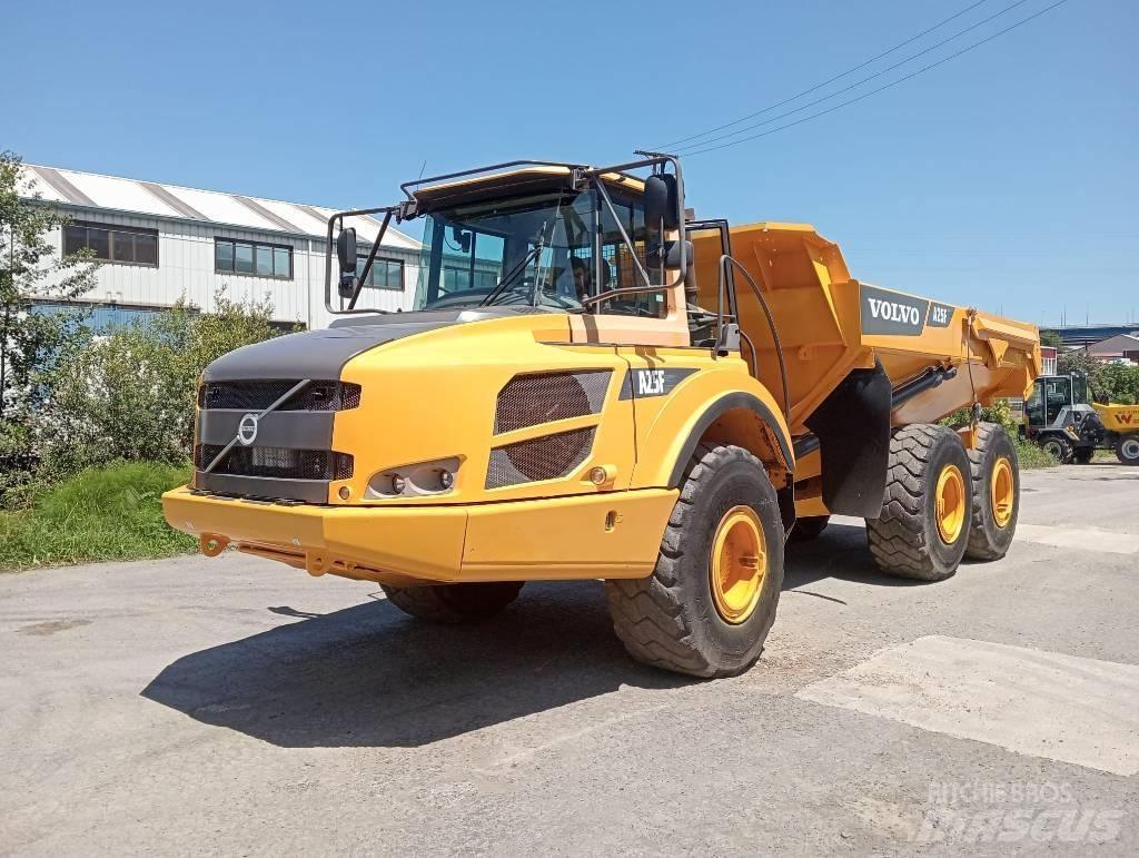 Volvo A 25 F Шарнирно-сочленённые самосвалы