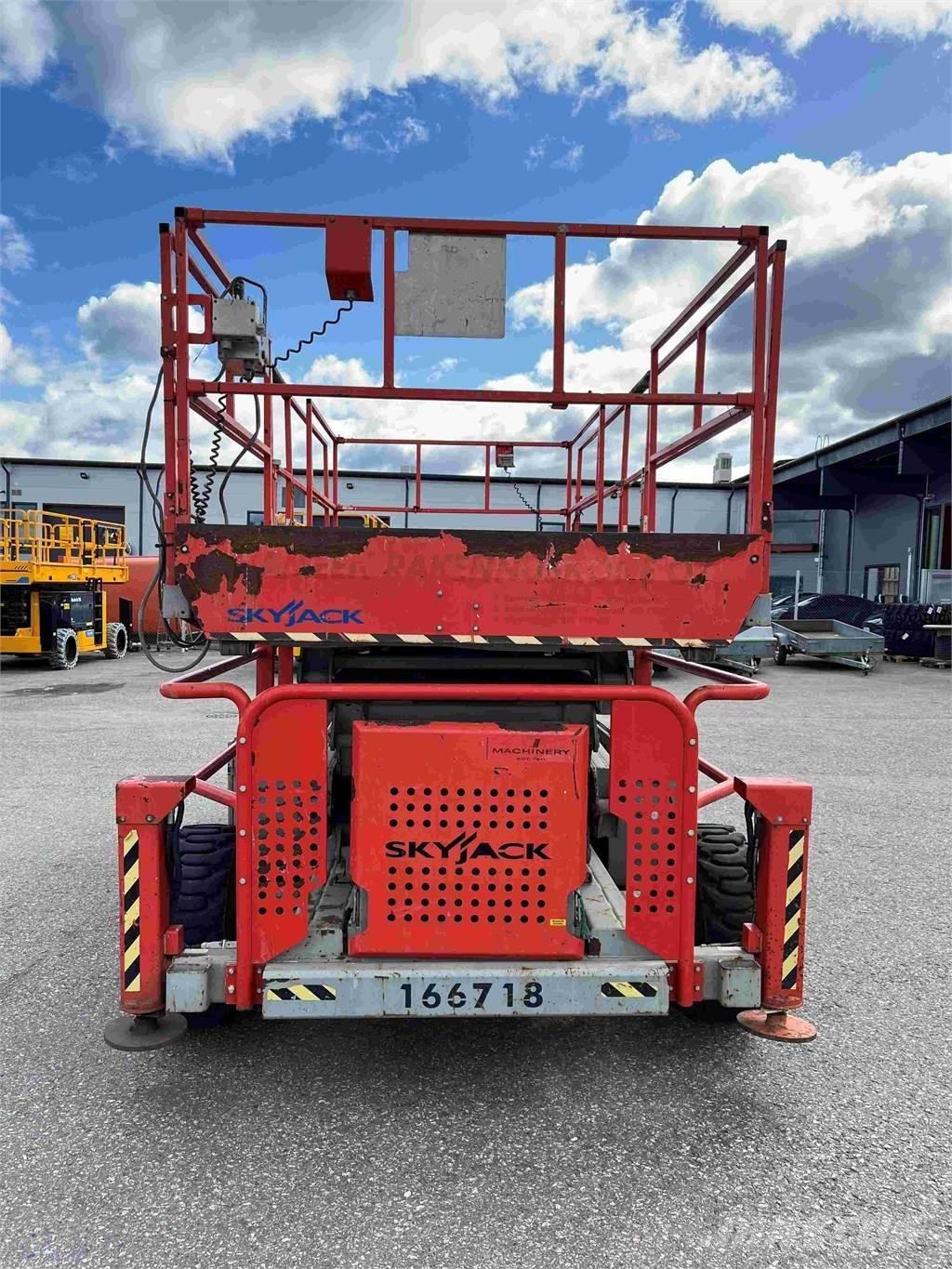 SkyJack SJ 9241 Ножничные подъемники