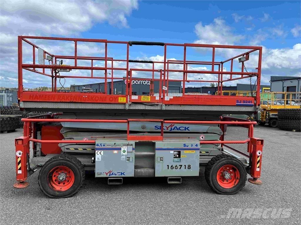 SkyJack SJ 9241 Ножничные подъемники