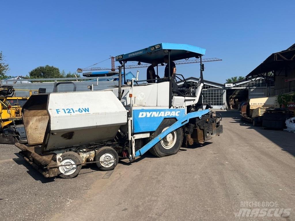 Dynapac F 121-6W Асфальтоукладчики