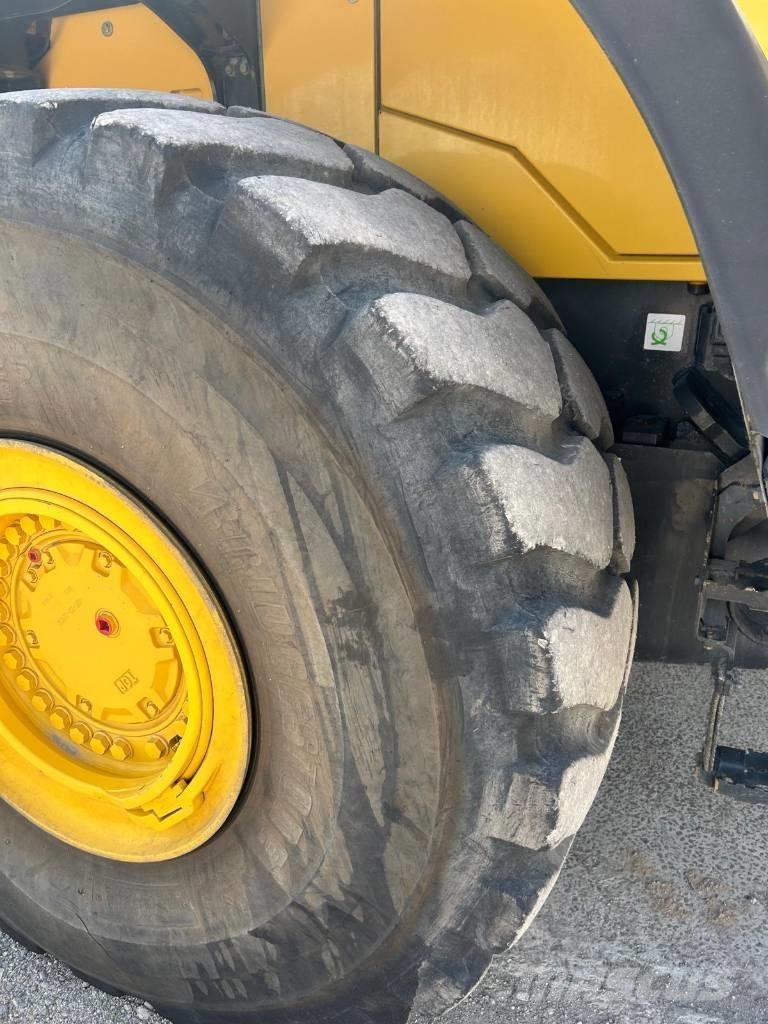 Komatsu WA 500-8EO Фронтальные погрузчики