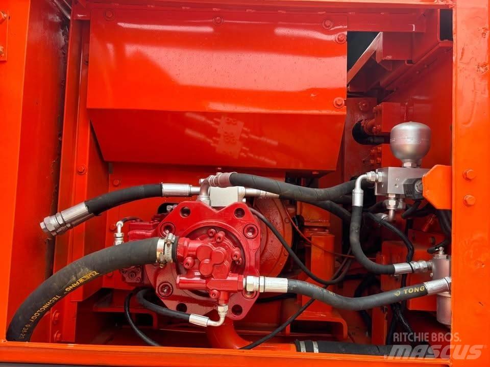 Doosan DX 225 LCA Гусеничные экскаваторы