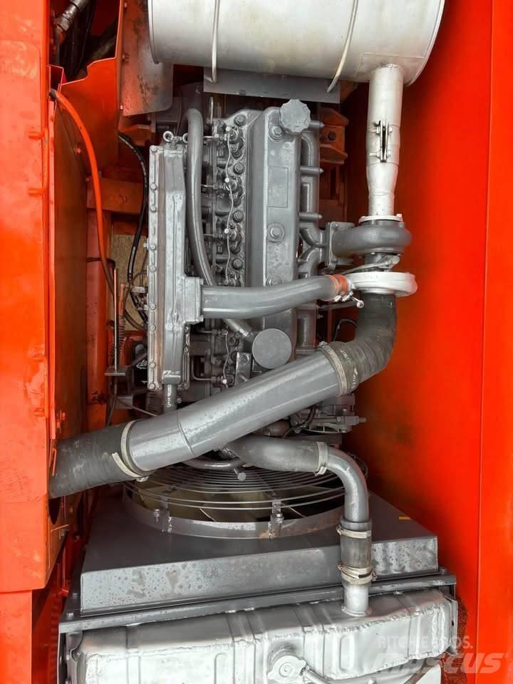 Doosan DX 225 LCA Гусеничные экскаваторы