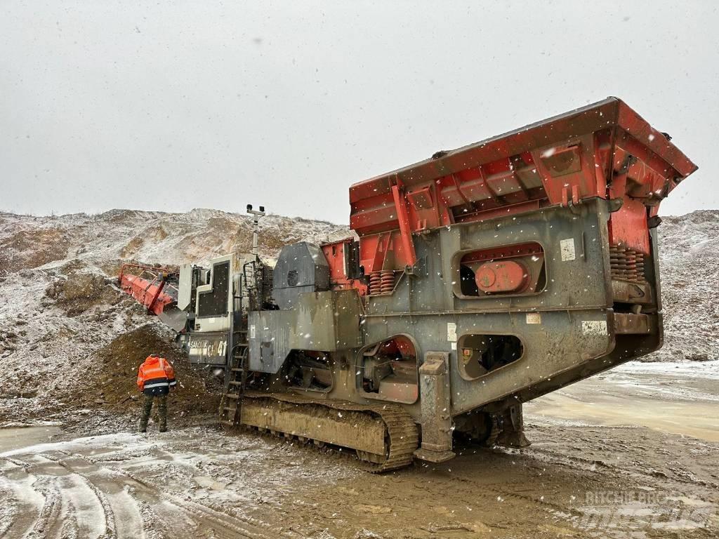 Sandvik QJ 341 Мобильные дробилки