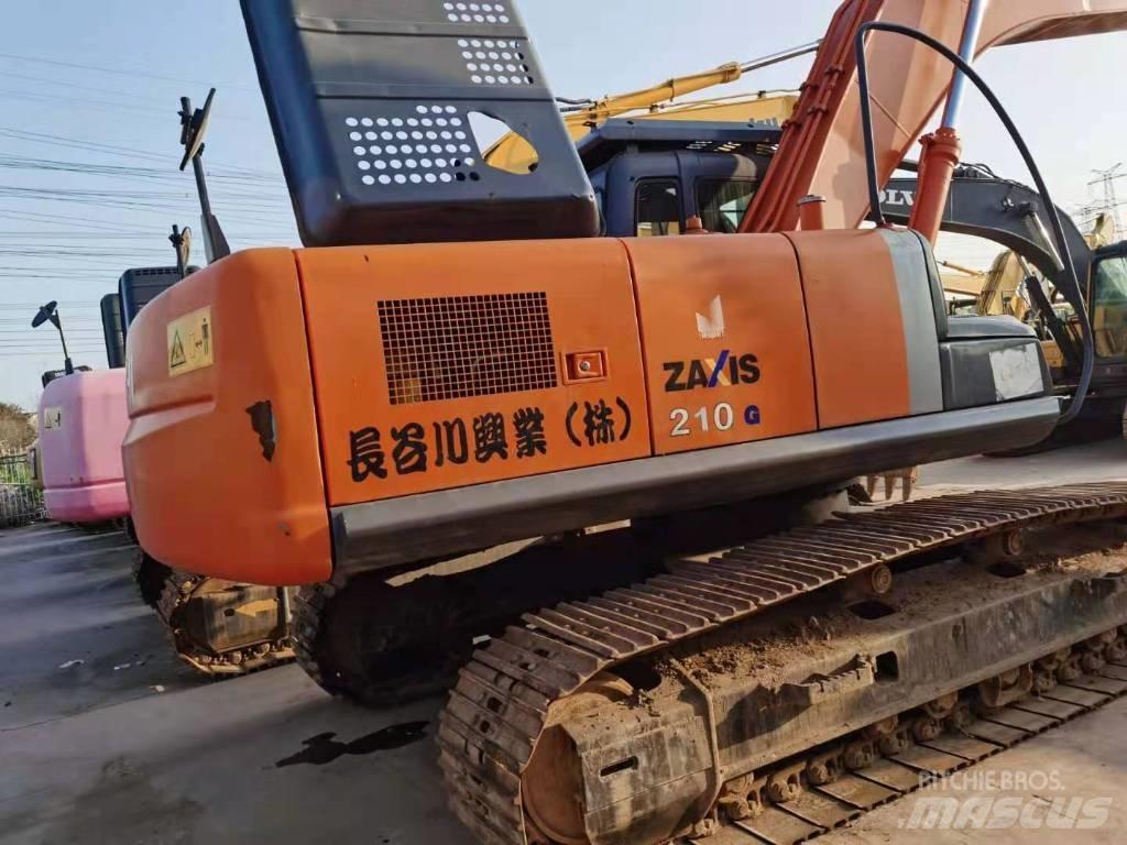 Hitachi ZX 210 Гусеничные экскаваторы