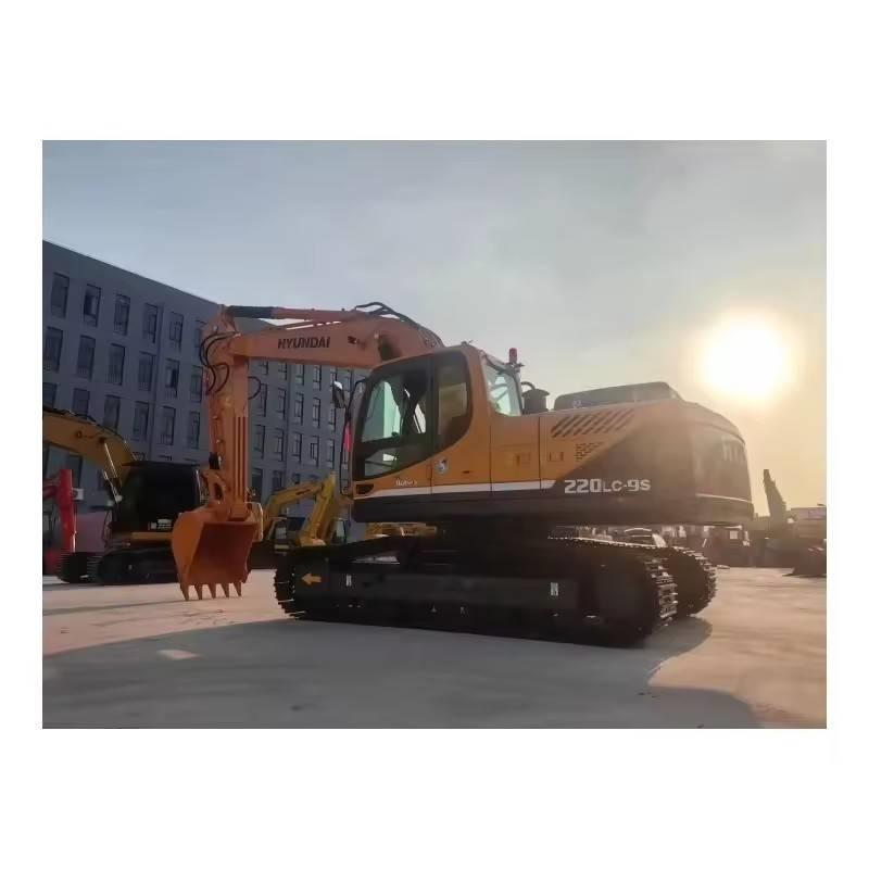 Hyundai HX 220 LC-9S Гусеничные экскаваторы
