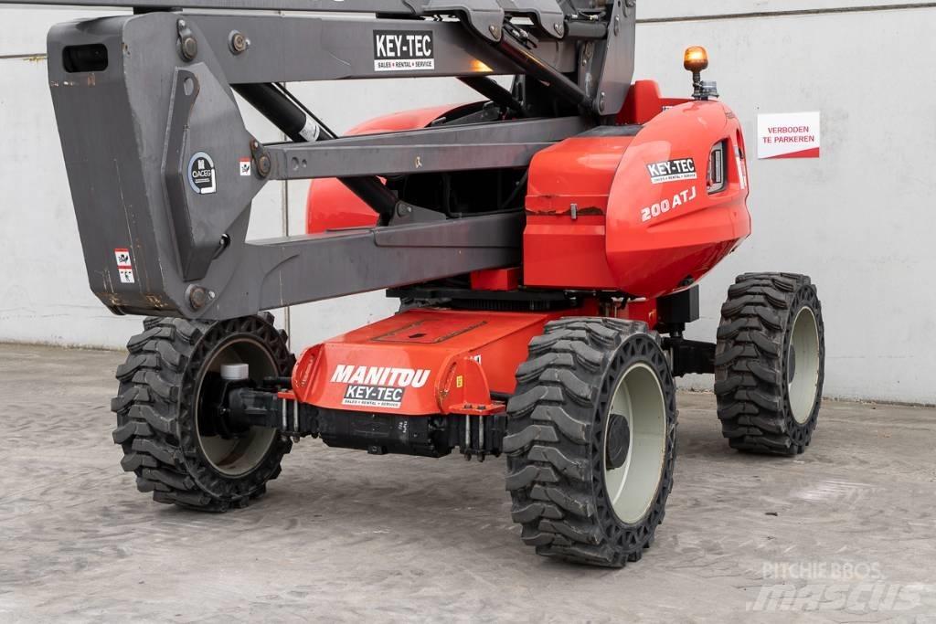 Manitou 200 ATJ Коленчатые подъемники