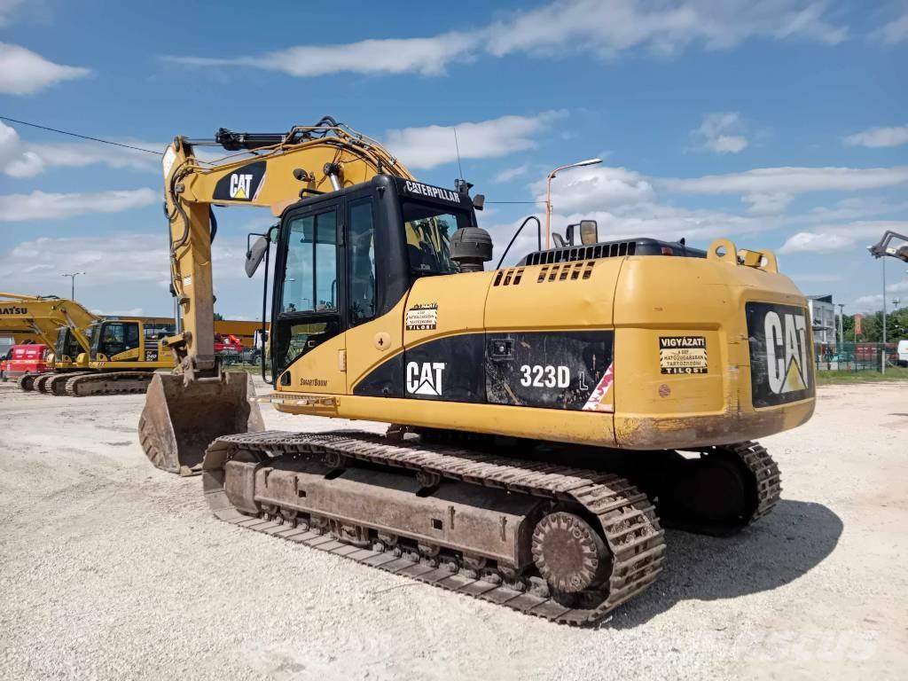 CAT 323 D L Гусеничные экскаваторы