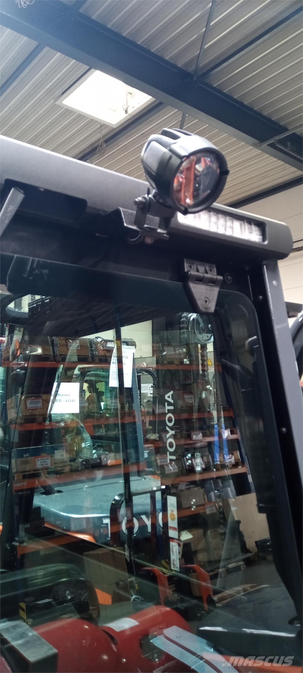 Toyota 02-8FGF25 Газовые погрузчики