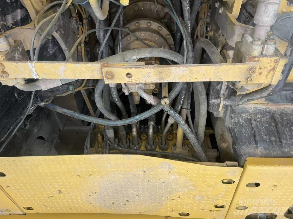 CAT 320GC Гусеничные экскаваторы