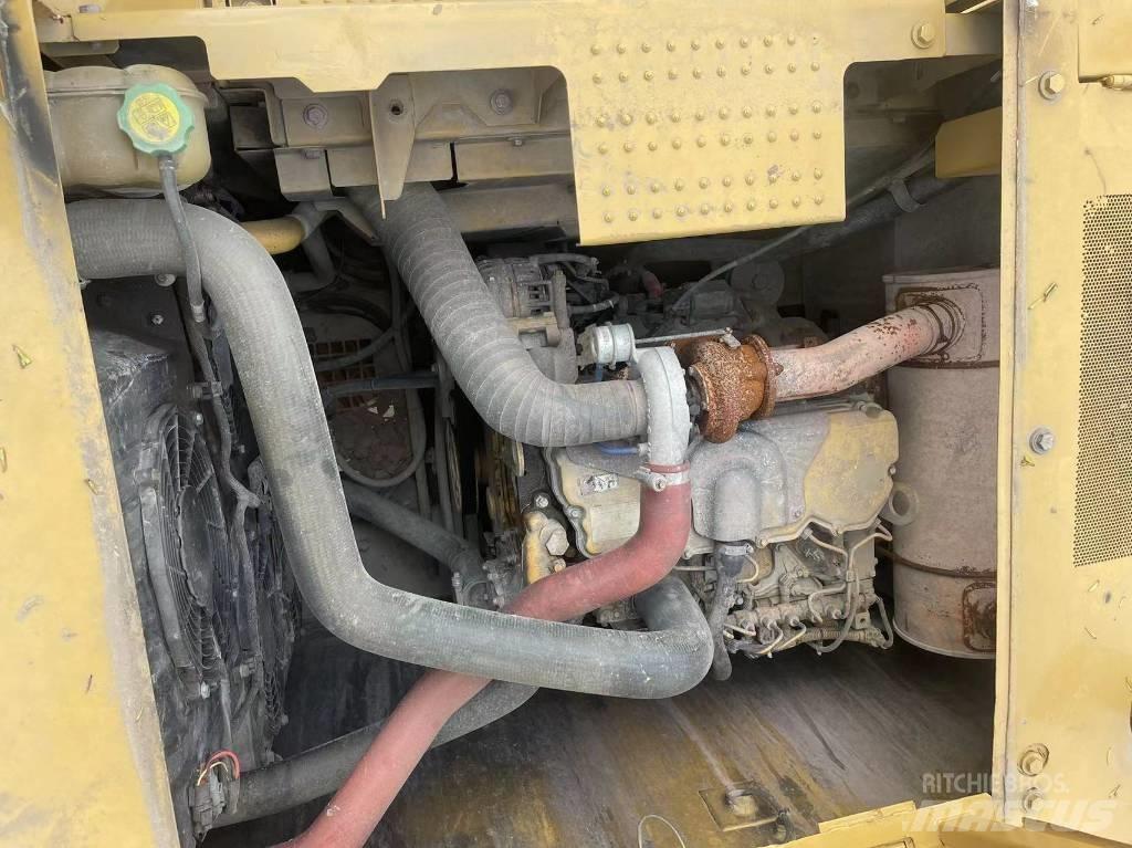 CAT 320GC Гусеничные экскаваторы