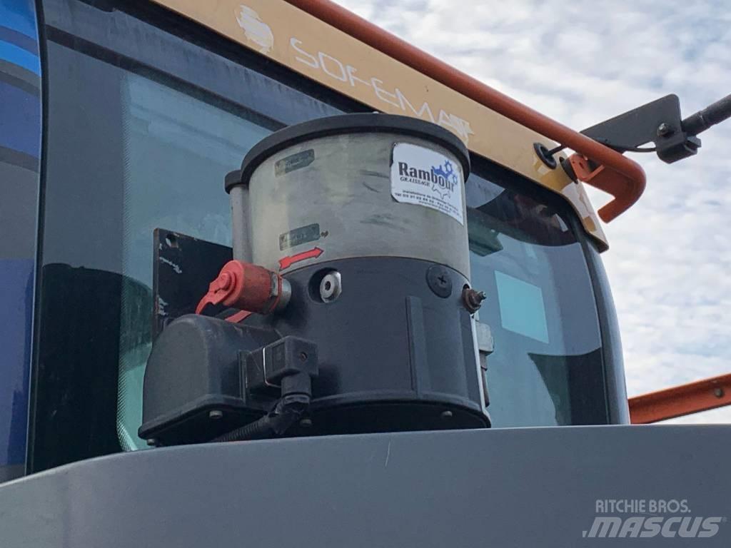 Volvo ECR145EL Гусеничные экскаваторы