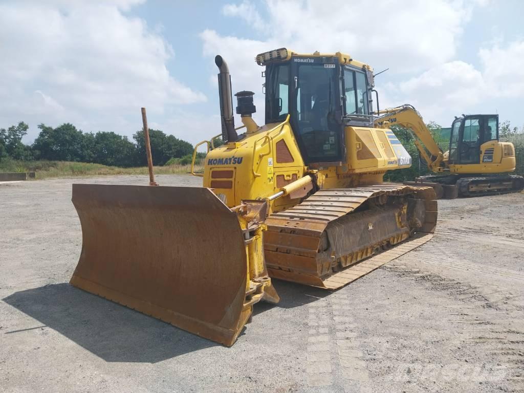 Komatsu D61PX-23 Гусеничные бульдозеры