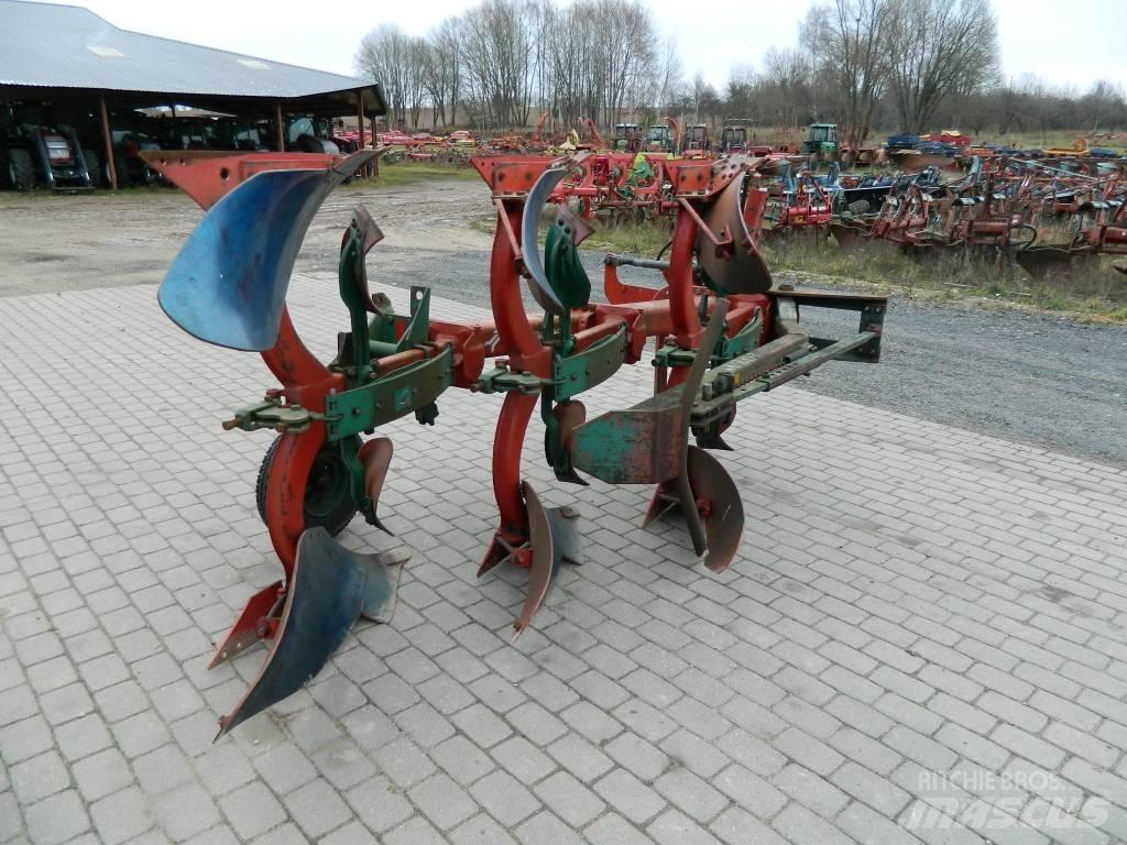 Kverneland 3 Оборотные плуги