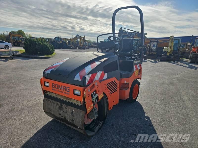 Bomag BW 100 AC-4 Комбинированные катки