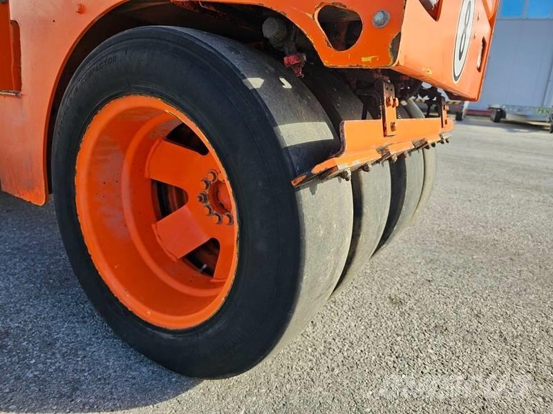 Bomag BW 100 AC-4 Комбинированные катки