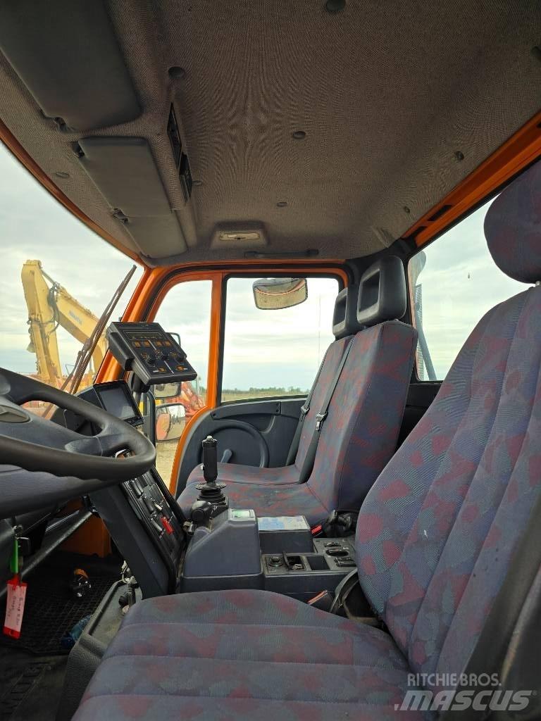 Unimog U300 Коммунальные машины
