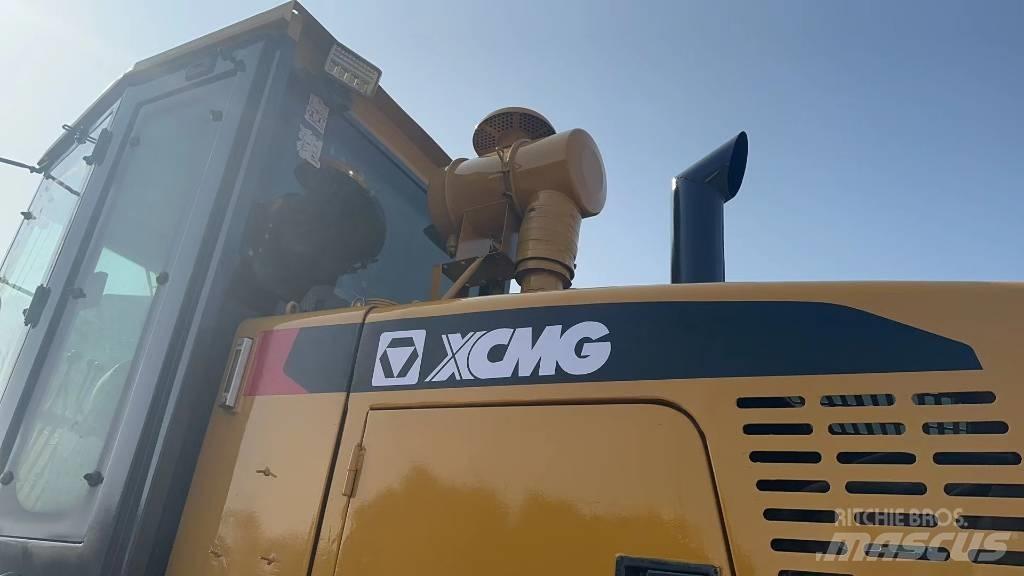 XCMG GR180 Грейдеры