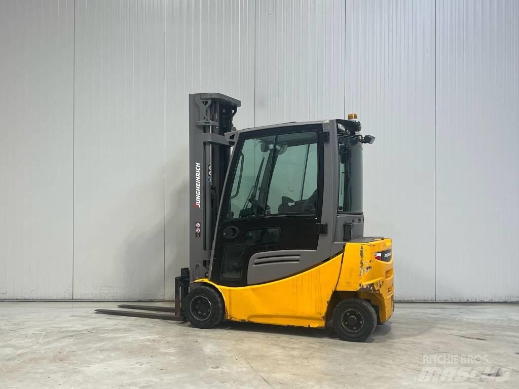 Jungheinrich EFG320 Электропогрузчики