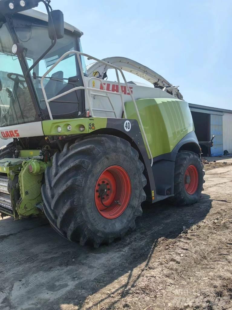 CLAAS Jaguar 960 4WD Самоходные кормоуборочные комбайны
