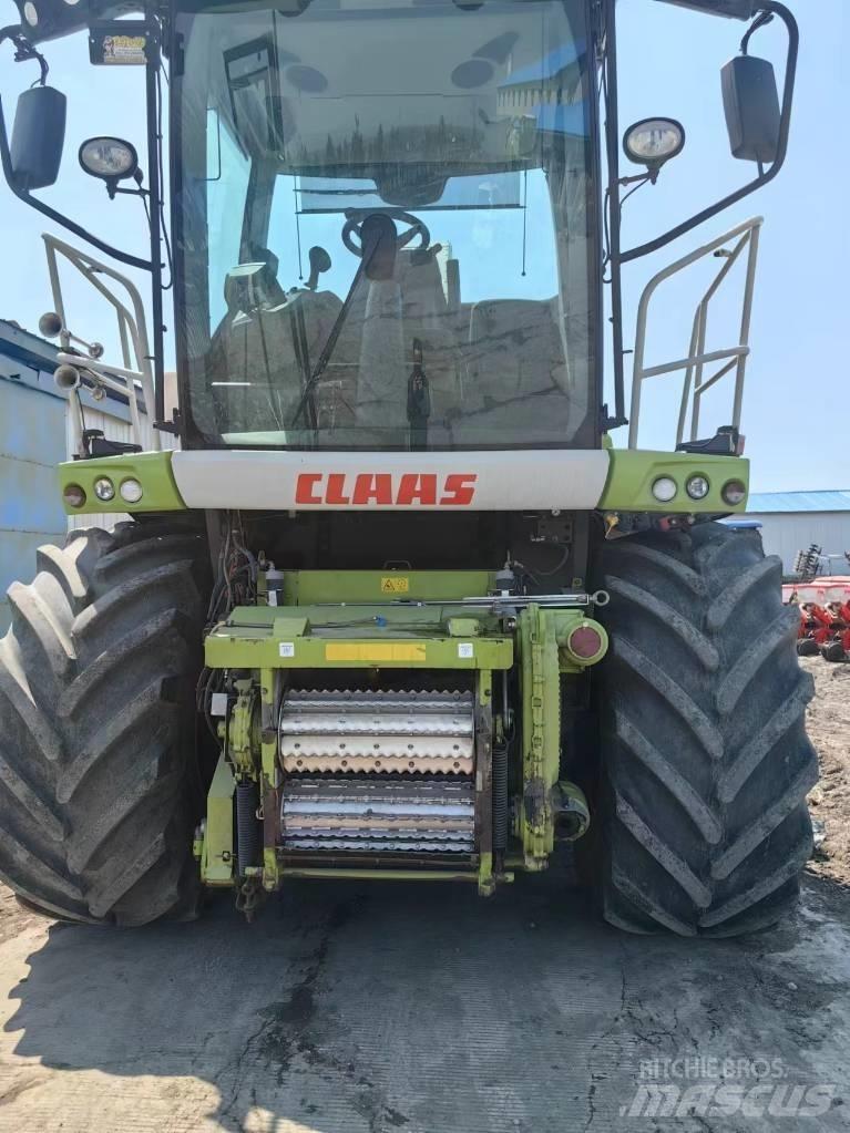 CLAAS Jaguar 960 4WD Самоходные кормоуборочные комбайны