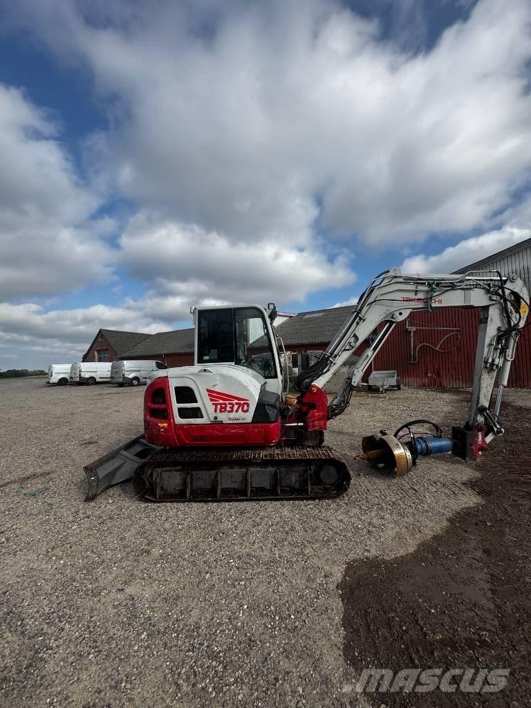 Takeuchi TB 370 Гусеничные экскаваторы