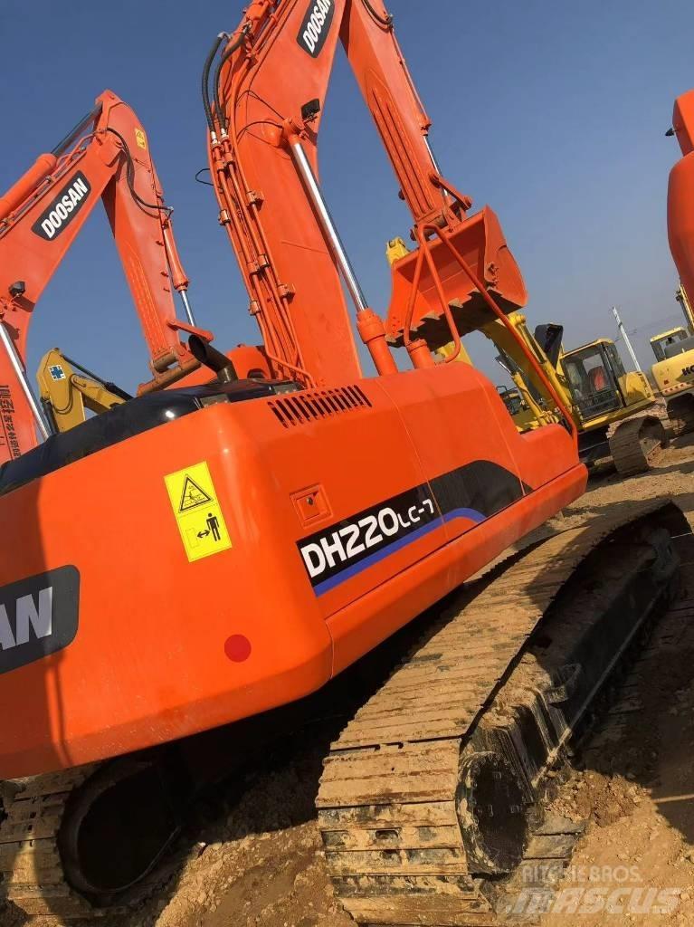 Doosan 220-7 Гусеничные экскаваторы