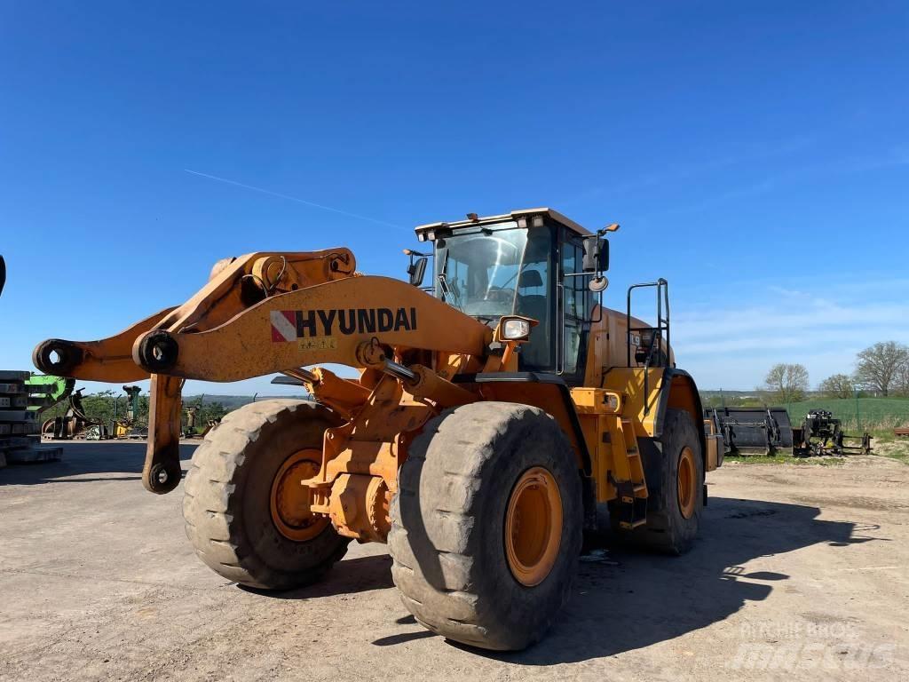 Hyundai HL 975 Фронтальные погрузчики