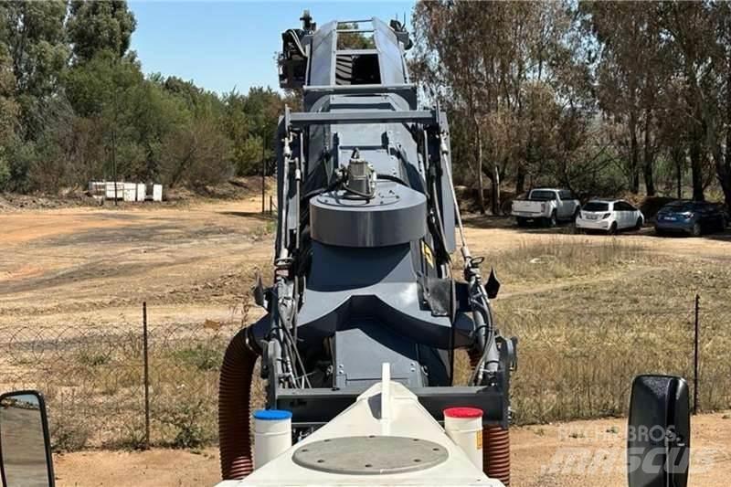 Wirtgen W100 Специальные грузовики