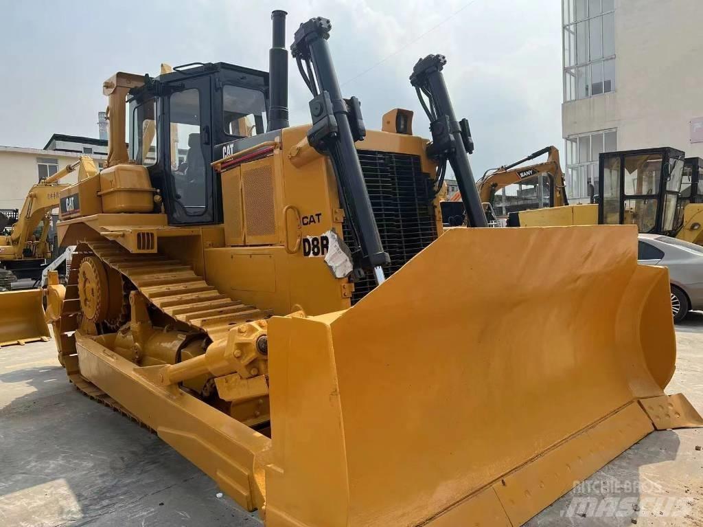 CAT D8R Гусеничные бульдозеры