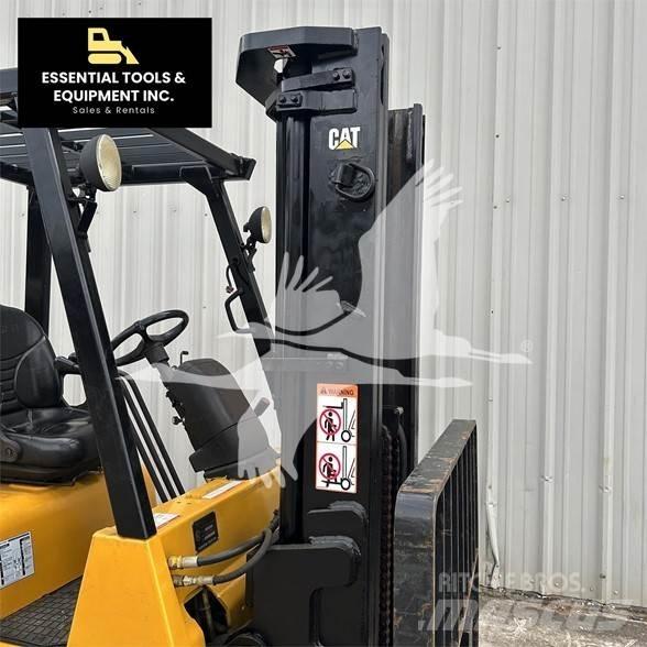CAT GC40KSTR Дизельные погрузчики
