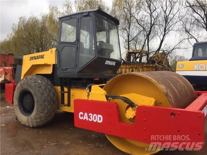 Dynapac CA 30 D Грунтовые катки