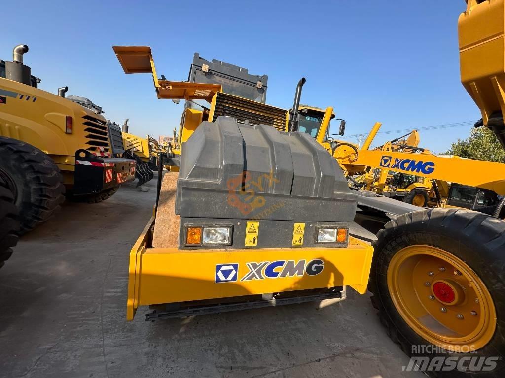 XCMG XD 103 Катки тротуарные