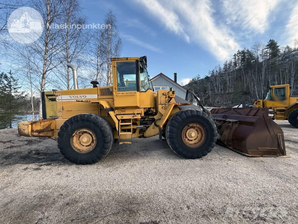 Volvo L 120 C Фронтальные погрузчики
