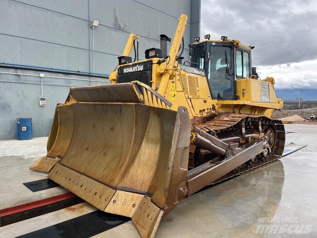Komatsu D155 AX-6 Гусеничные бульдозеры