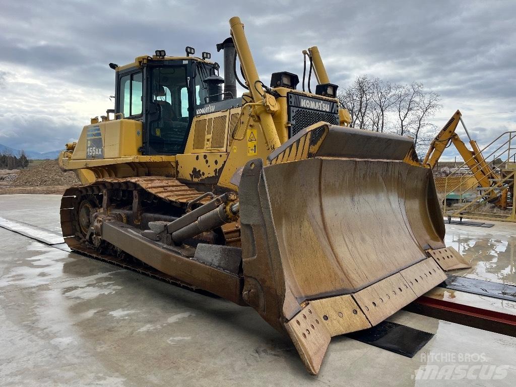 Komatsu D155 AX-6 Гусеничные бульдозеры