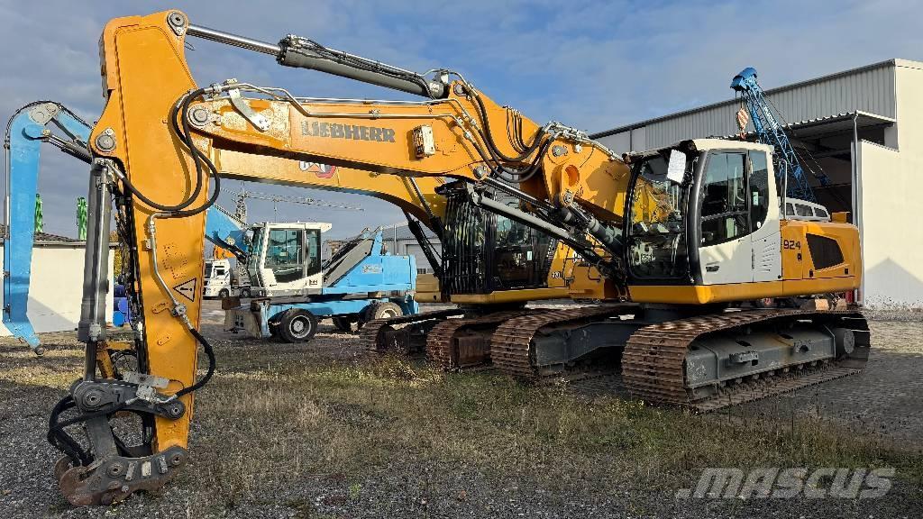 Liebherr R924 SLC Гусеничные экскаваторы