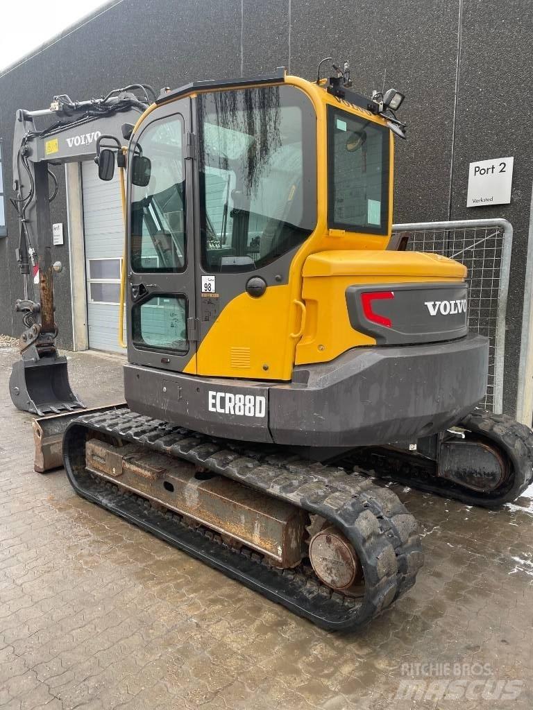 Volvo ECR88D Малые экскаваторы 7т-12т