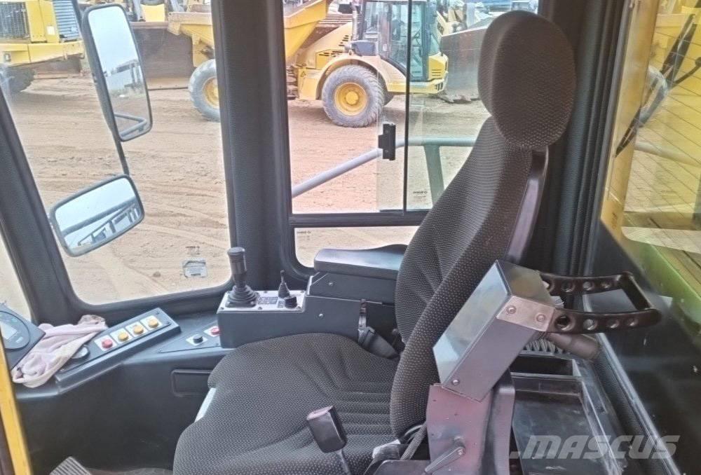 Bomag BC 772 RB-2 Уплотнители для закладки отходов