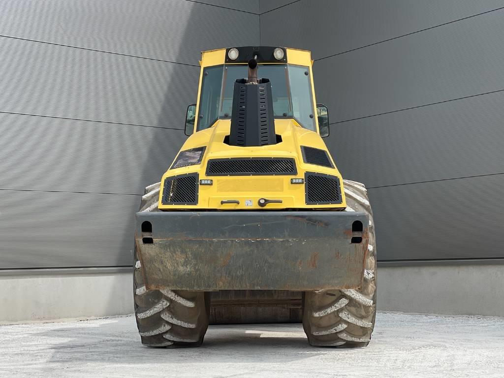 Bomag BW 216 DH-4i Грунтовые катки
